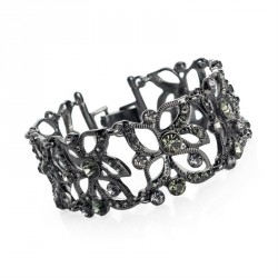 Bracelet - Hematite and black diamond colour crystal...