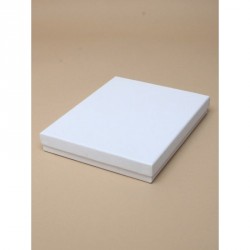Gift Box - Earrings -  Size : 175x14x25cm White gift box...