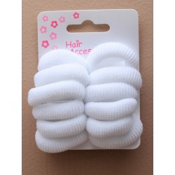 card of 12 white ponios.