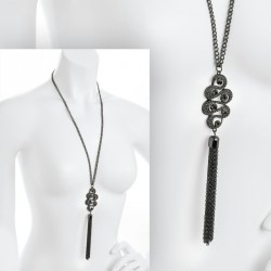 Necklace - Hematite and black diamond colour crystal...