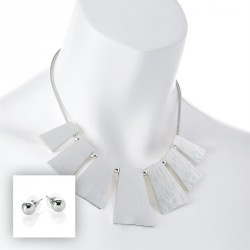 Necklace & Earring set - Silver colour metal chain set of...