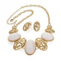 Necklace & Earring set - Worn gold colour marble effect...
