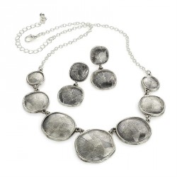 Necklace & Earring set - Burnished silver and shiny...