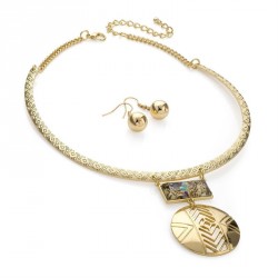 Necklace & Earring set - Gold colour shell look metal...