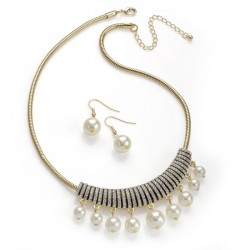 Necklace & Earring set - Gold and cream pearl colour...